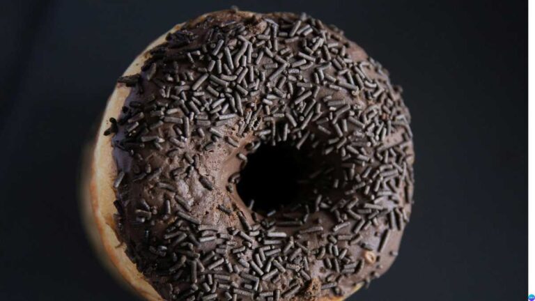 Tipos de confeitos e melhores combinações para decorar sobremesas Tipos de confeitos e melhores combinações para decorar sobremesas